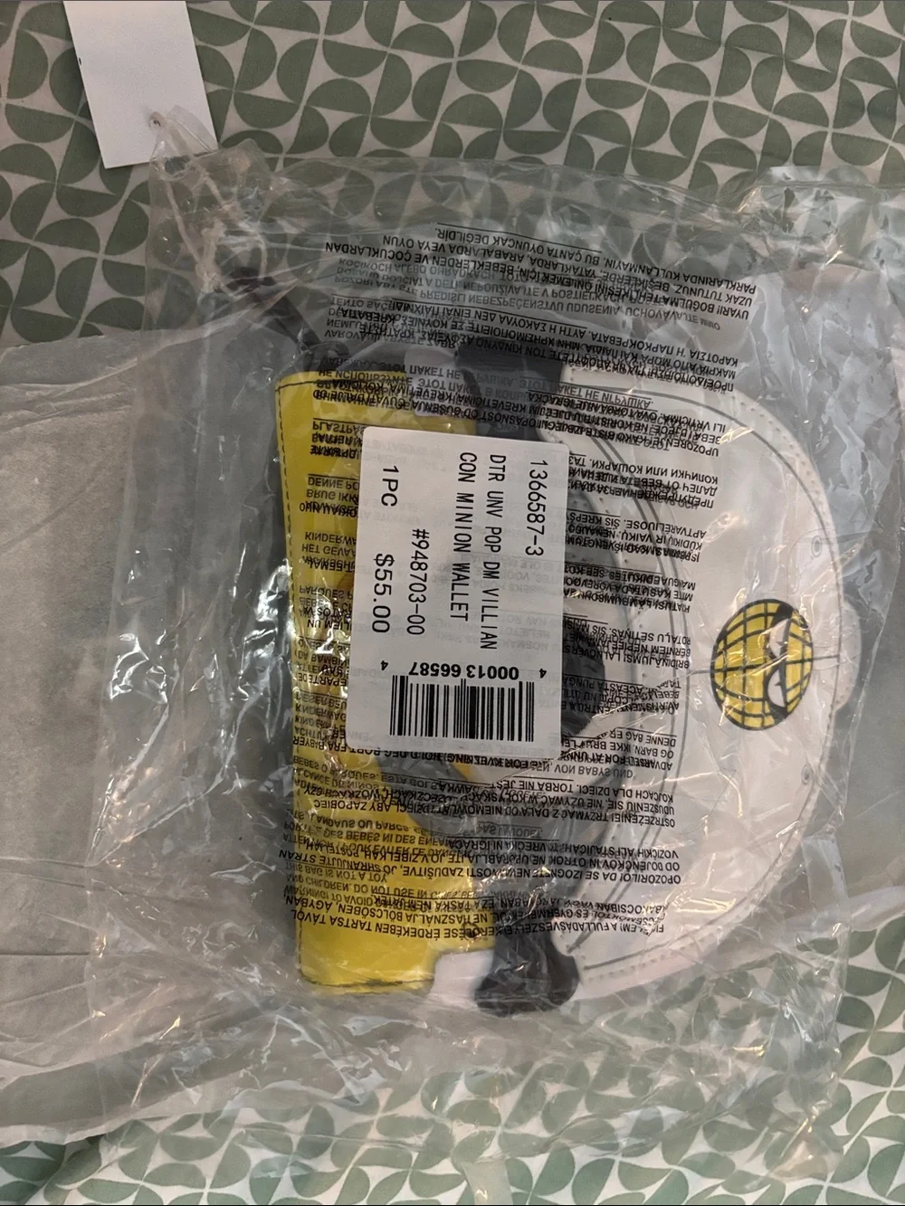 Universal Studios Yellow Minion Lounge Fly Wallet with White Cap Detail